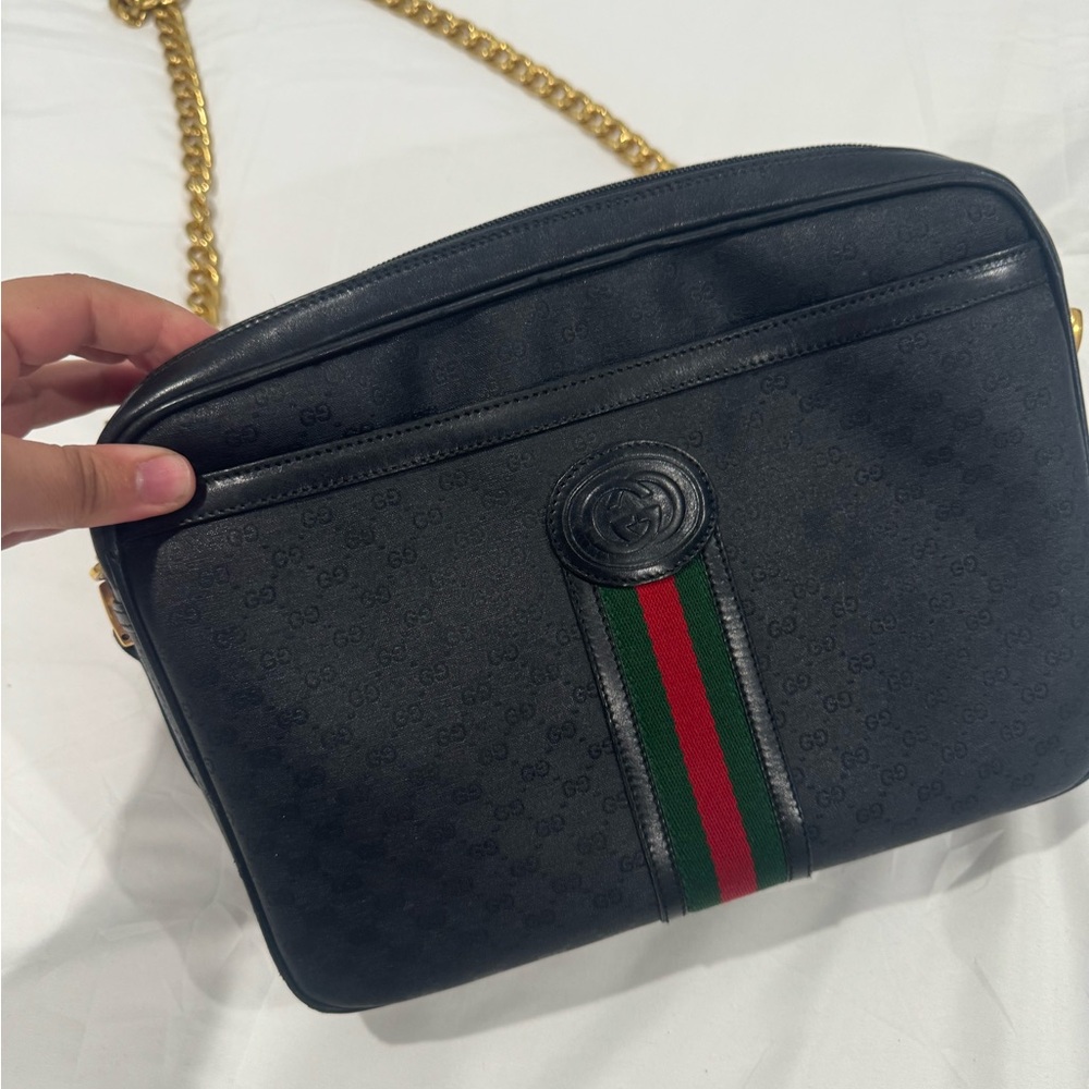 Vintage Gucci Crossbody leather bag with gold details